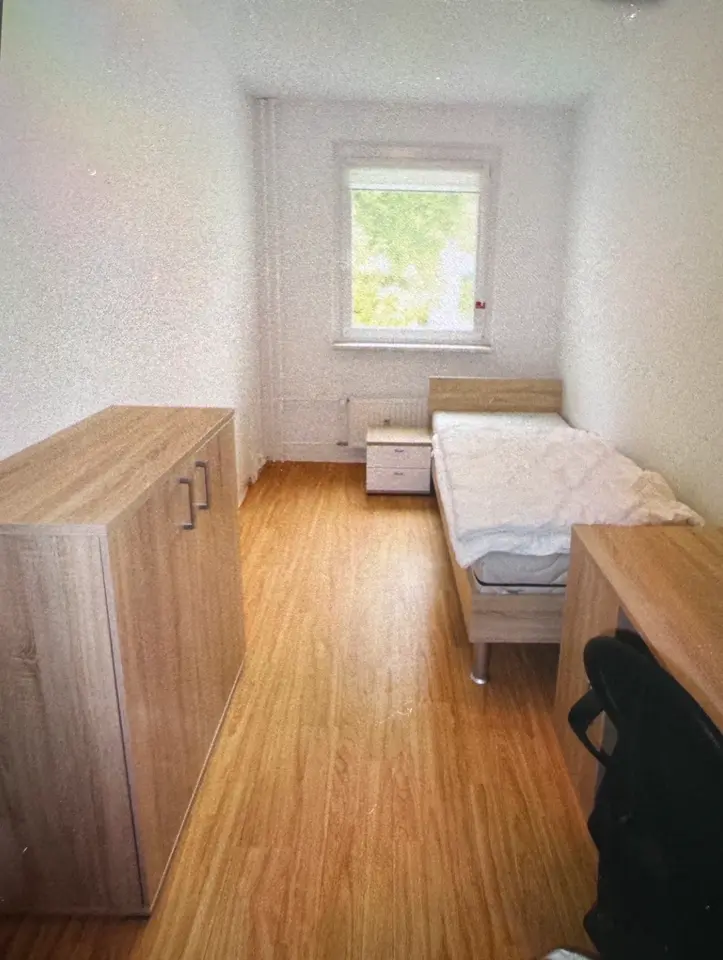WG-Zimmer mit 80 m² in Gera – Bild 2