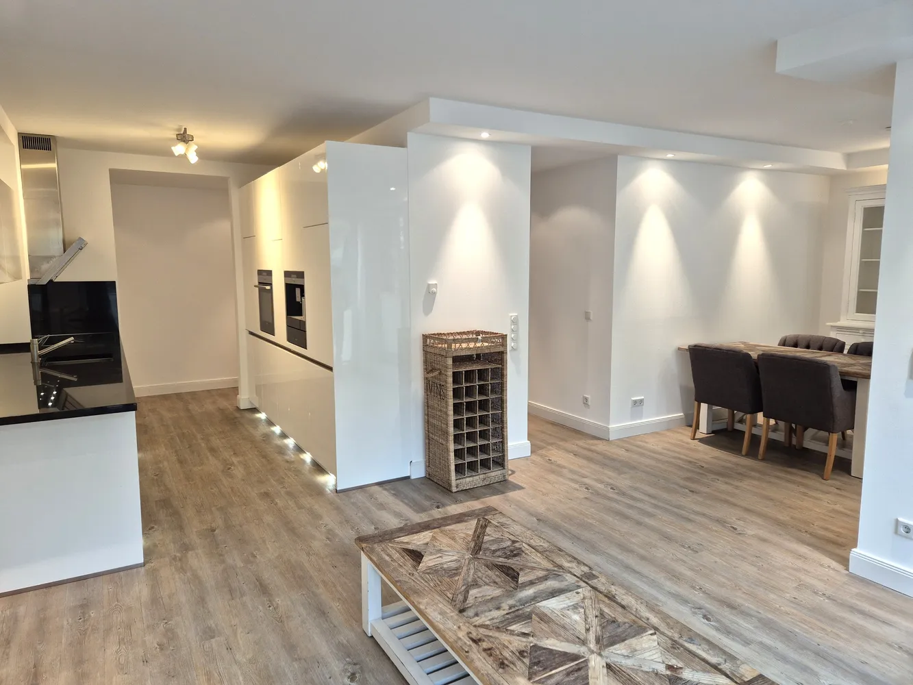 2 Zimmer Wohnung mit 75 m² in Hamburg – Bild 5