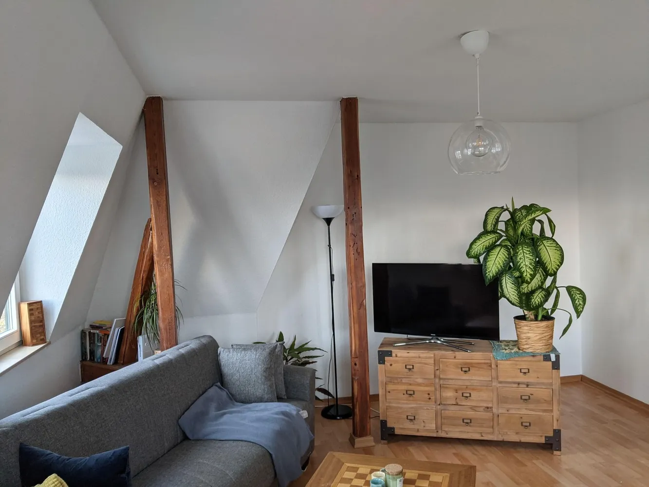 2 Zimmer Wohnung mit 49 m² in Halle (Saale) – Bild 2