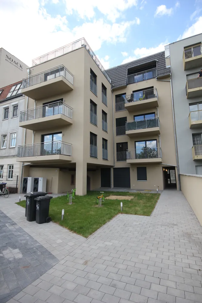 3 Zimmer Wohnung mit 114 m² in Berlin – Bild 2