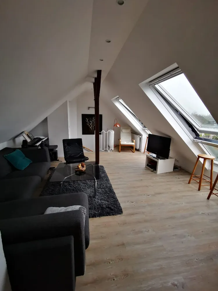 5 Zimmer Wohnung mit 115 m² in Düsseldorf – Bild 1