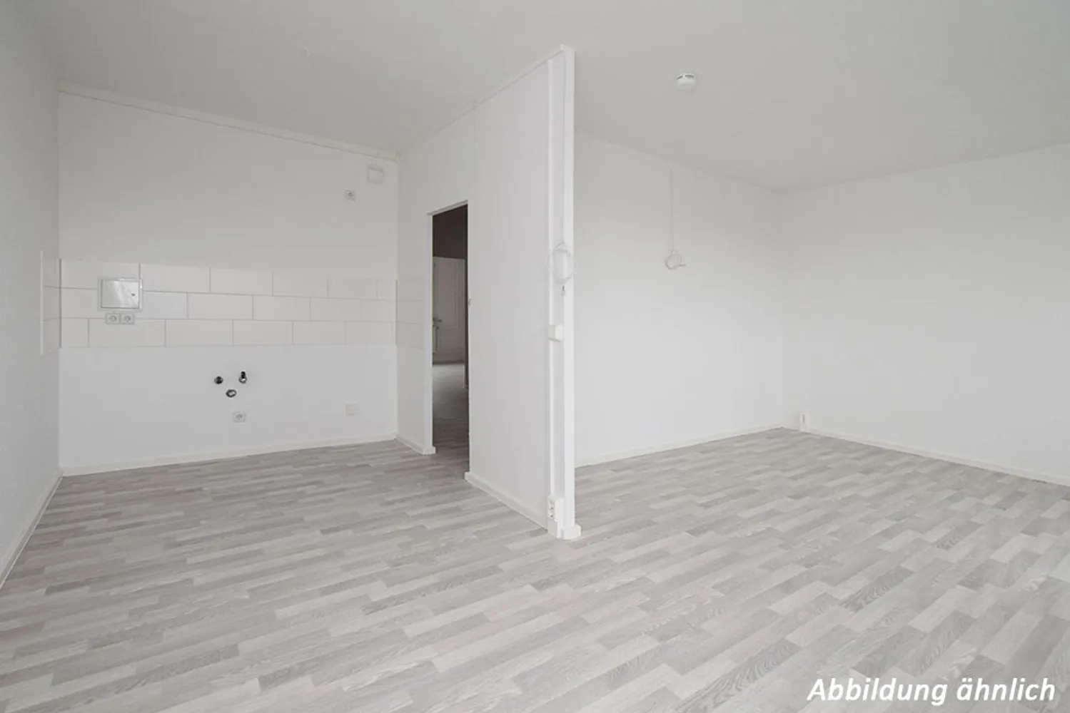 2 Zimmer Wohnung mit 48 m² in Halle (Saale) – Bild 2