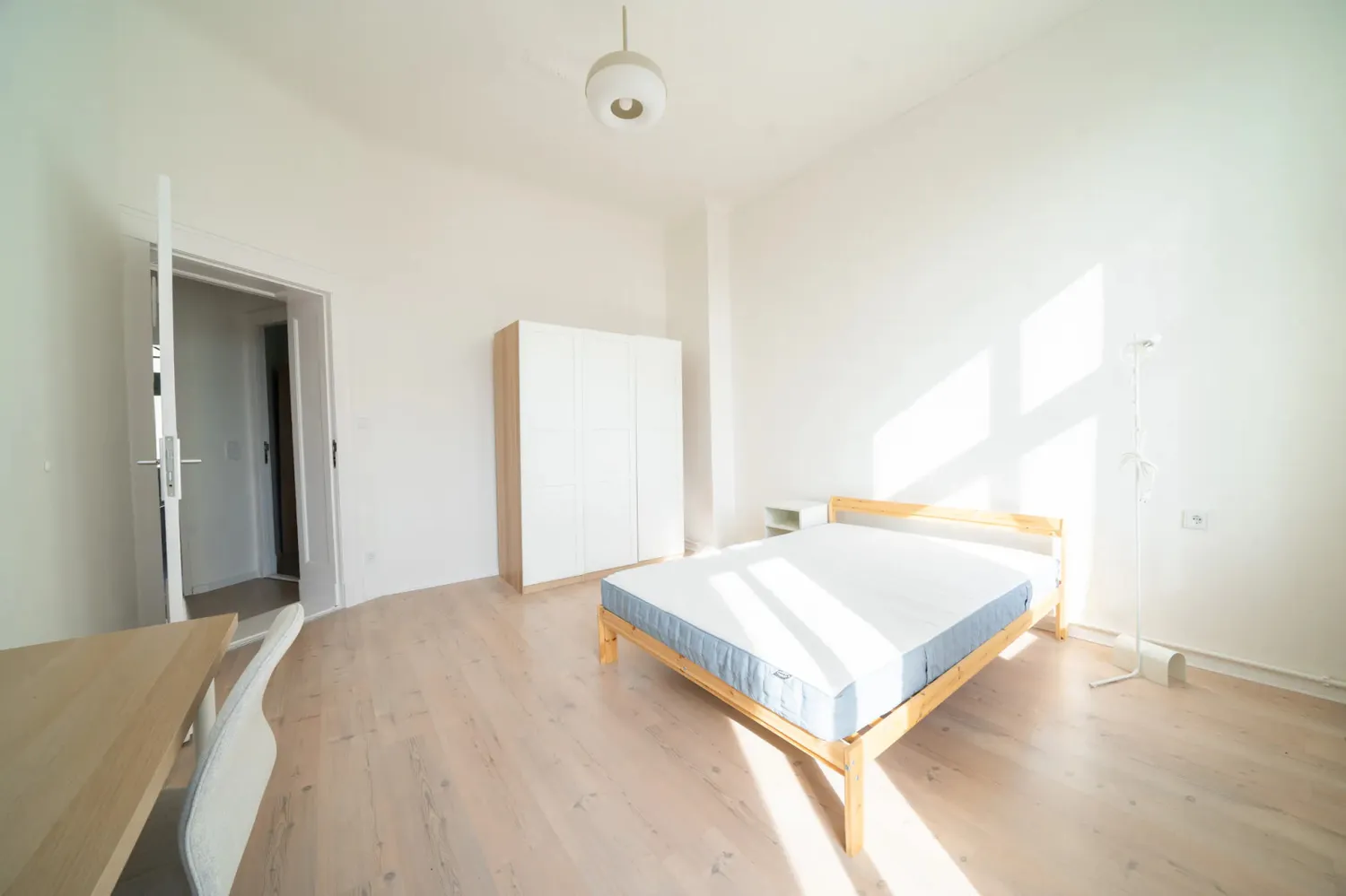 Shared room with 18 m² in Berlin – Photo 2