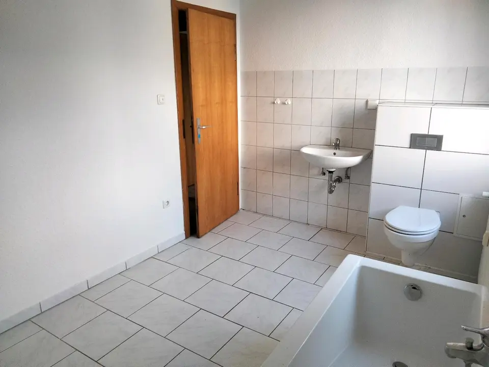 4 Zimmer Wohnung mit 110 m² in Suhl – Bild 8