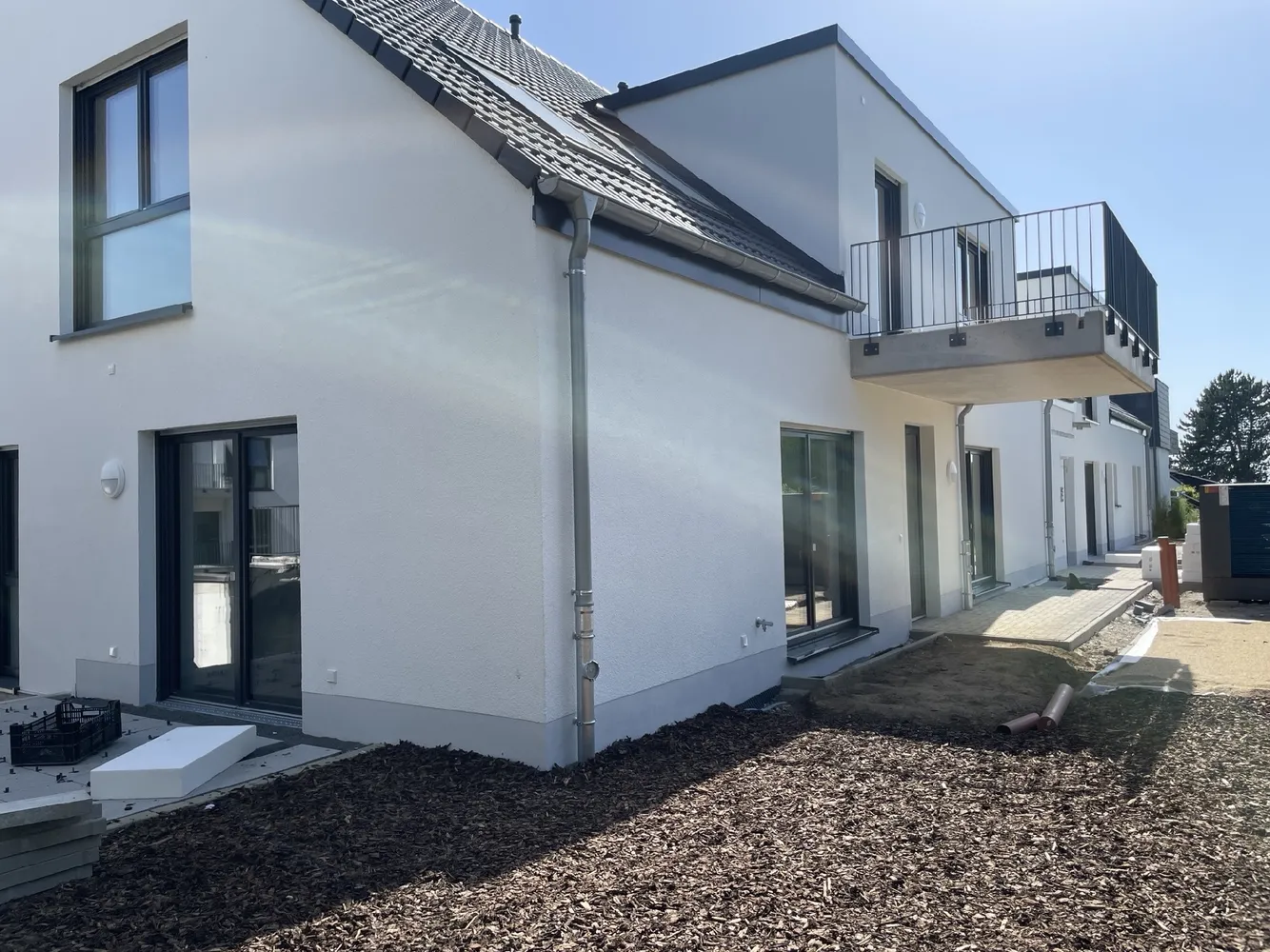2 Zimmer Wohnung mit 66 m² in Leverkusen – Bild 1