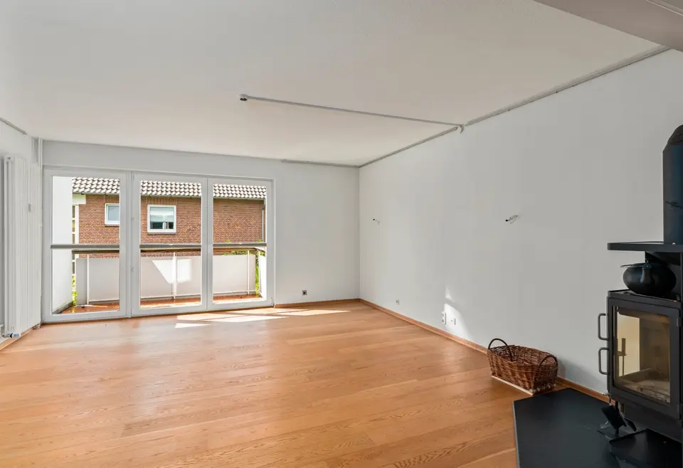 5 Zimmer Wohnung mit 127 m² in Buxtehude – Bild 1
