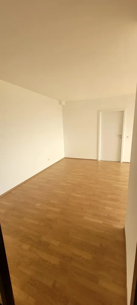 3 Zimmer Wohnung mit 75 m² in Krefeld – Bild 2