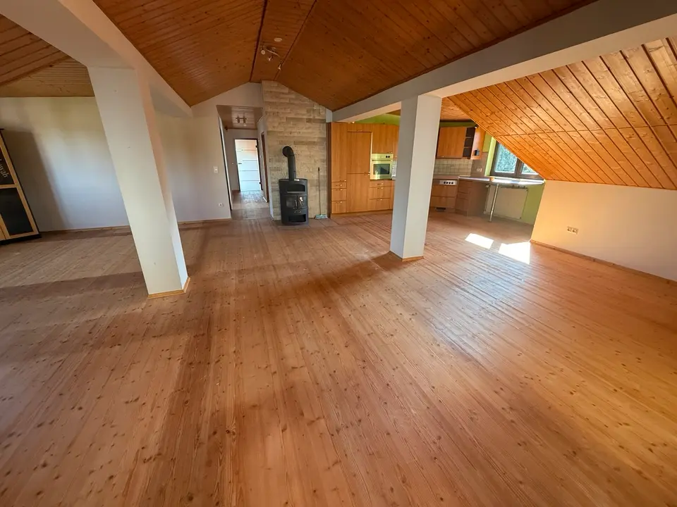 3 Zimmer Wohnung mit 135 m² in Sonneberg – Bild 2