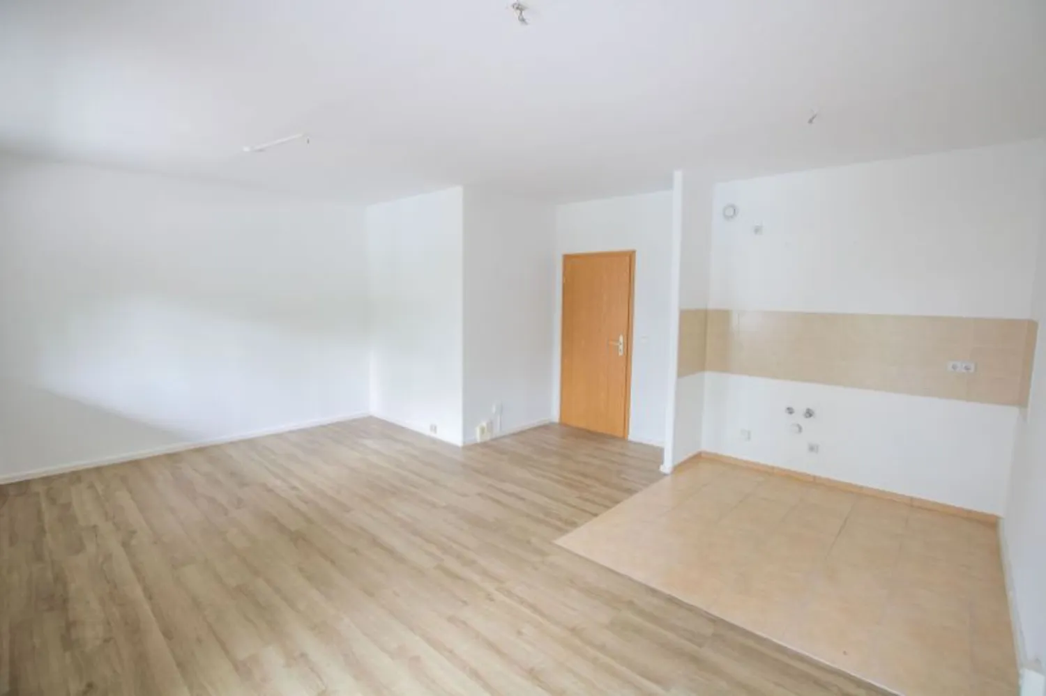 2 Zimmer Wohnung mit 61 m² in Halle (Saale) – Bild 3
