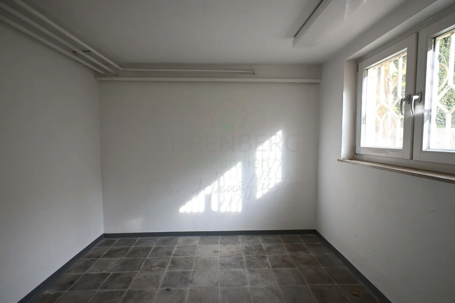 5 Zimmer Haus mit 140 m² in Leonberg – Bild 2