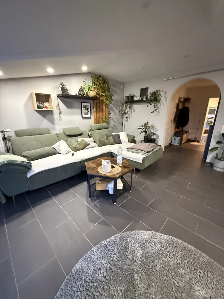 2 Zimmer Wohnung mit 77 m² in Köln – Bild 2