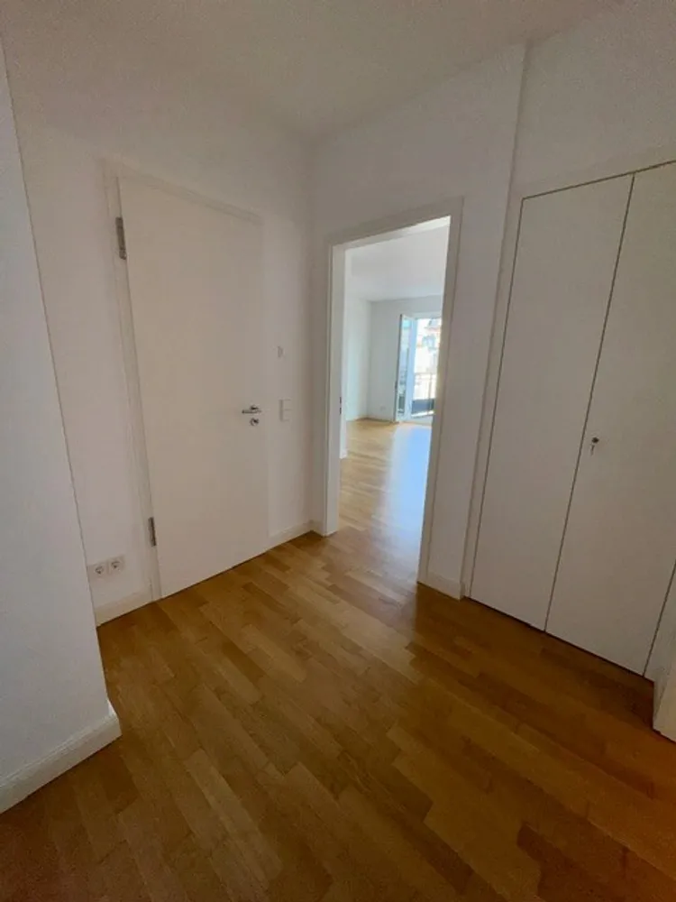 2 Zimmer Wohnung mit 55 m² in Düsseldorf – Bild 2