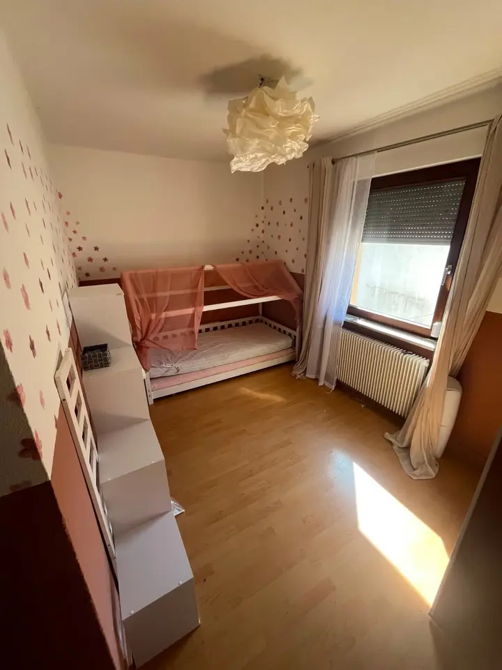 6 Zimmer Haus mit 103 m² in Metzingen – Bild 3