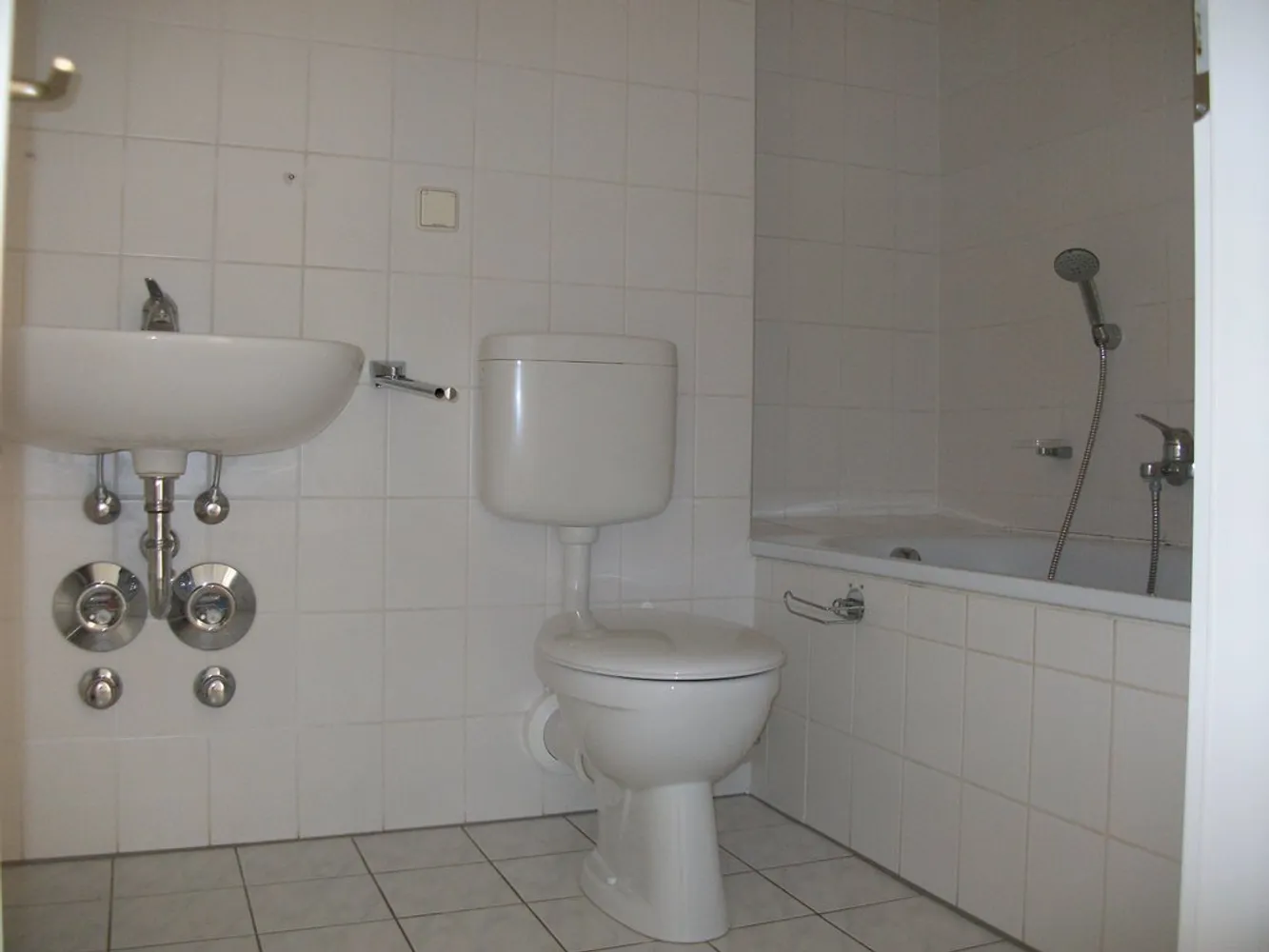 2 Zimmer Wohnung mit 51 m² in Naumburg (Saale) – Bild 3