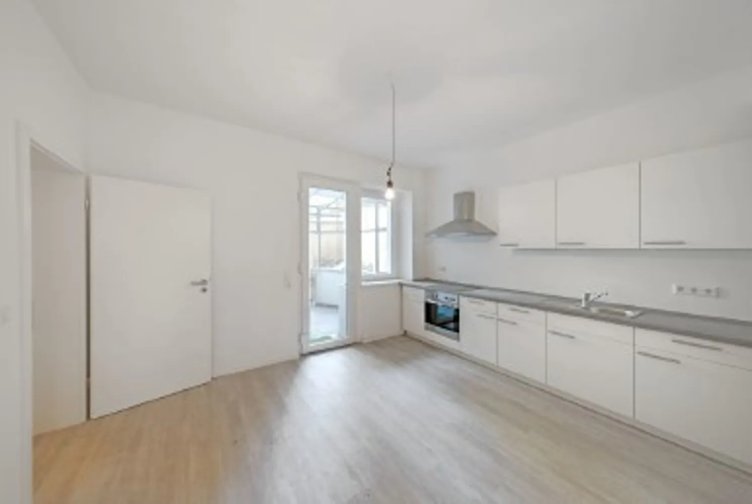 3 Zimmer Wohnung mit 88 m² in Düsseldorf – Bild 2