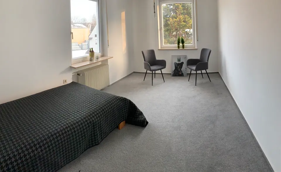 7 Zimmer Wohnung mit 270 m² in Augsburg – Bild 2