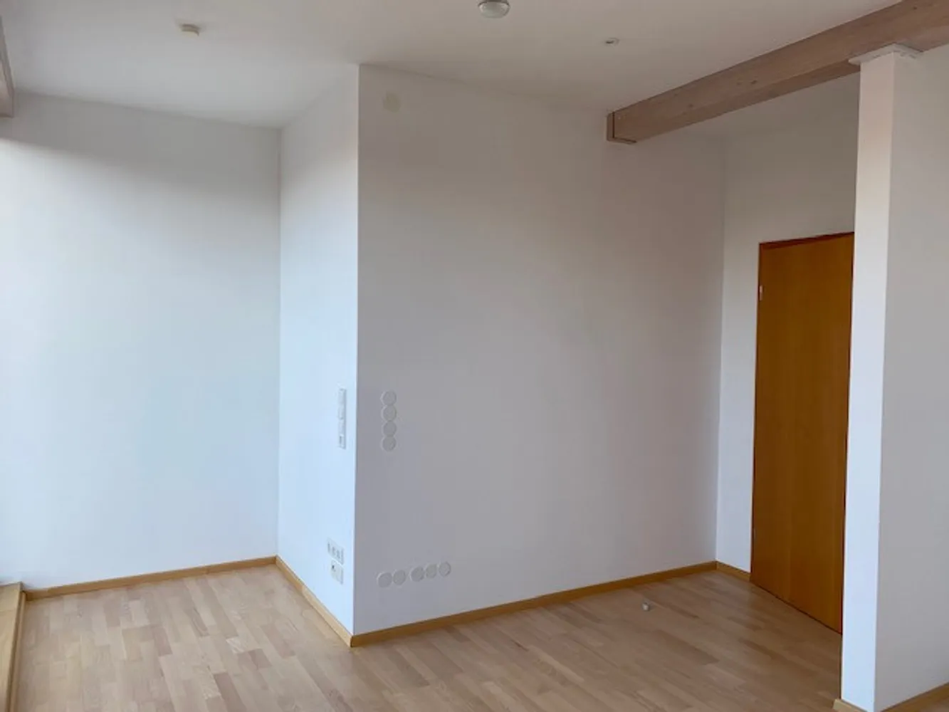 4 Zimmer Wohnung mit 114 m² in Nürtingen – Bild 2