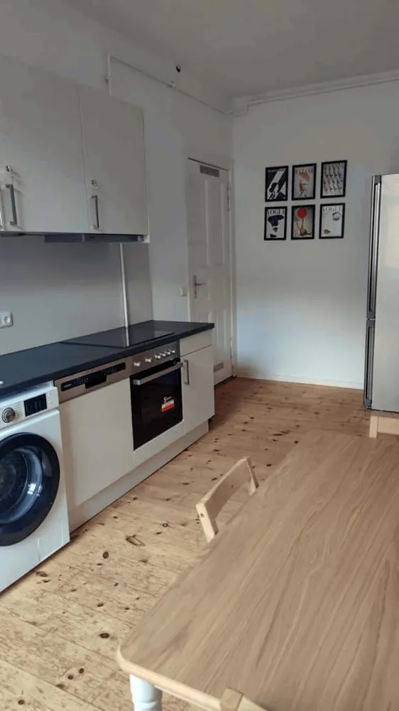 Shared room with 15 m² in Berlin – Photo 4