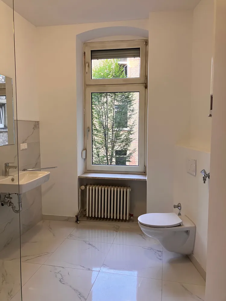 5 Zimmer Wohnung mit 140 m² in Karlsruhe – Bild 2