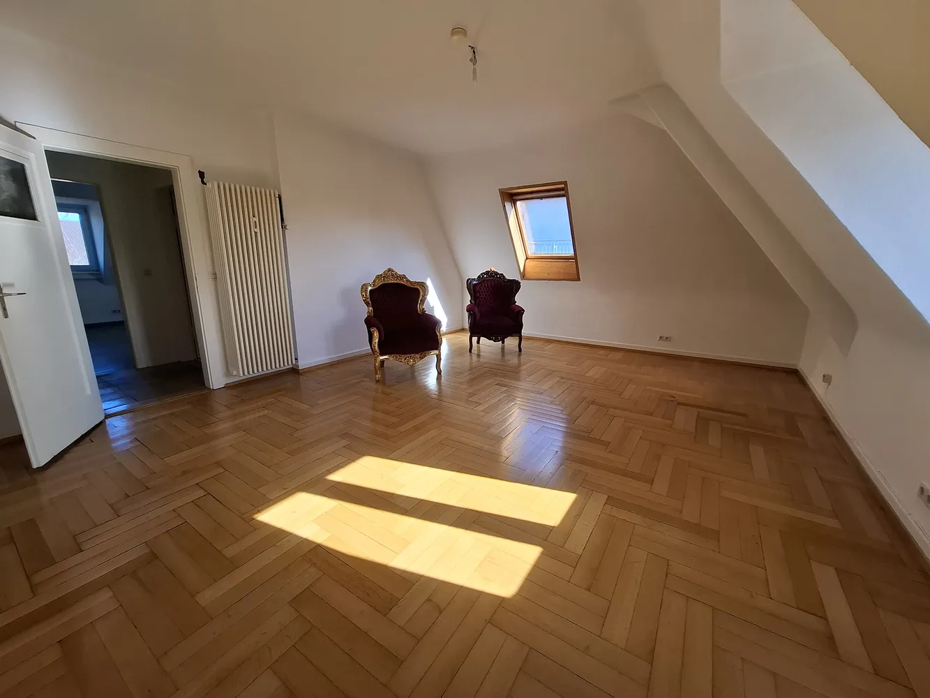 3 Zimmer Wohnung mit 98 m² in Karlsruhe – Bild 4