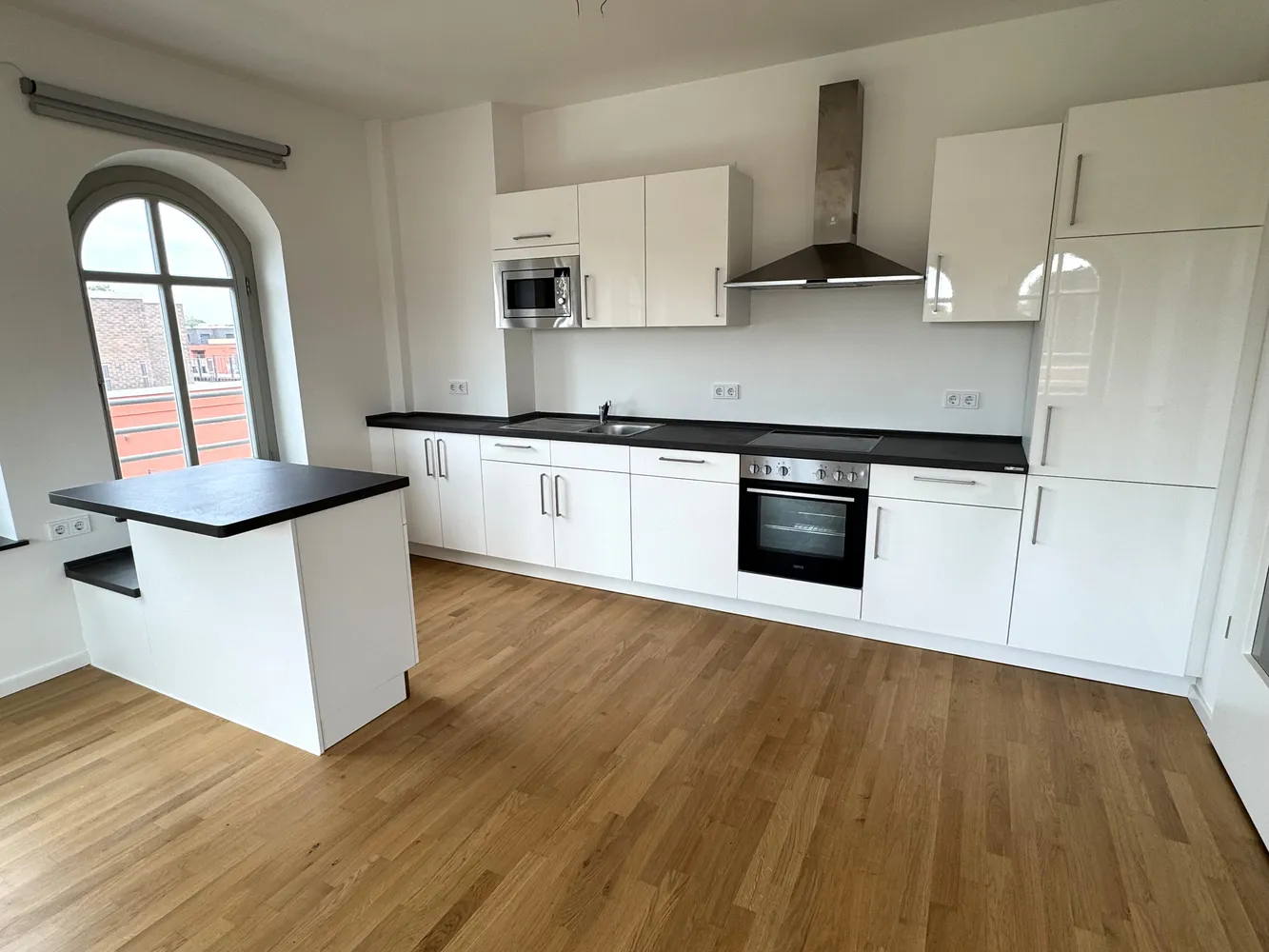 2 Zimmer Wohnung mit 76 m² in Berlin – Bild 6