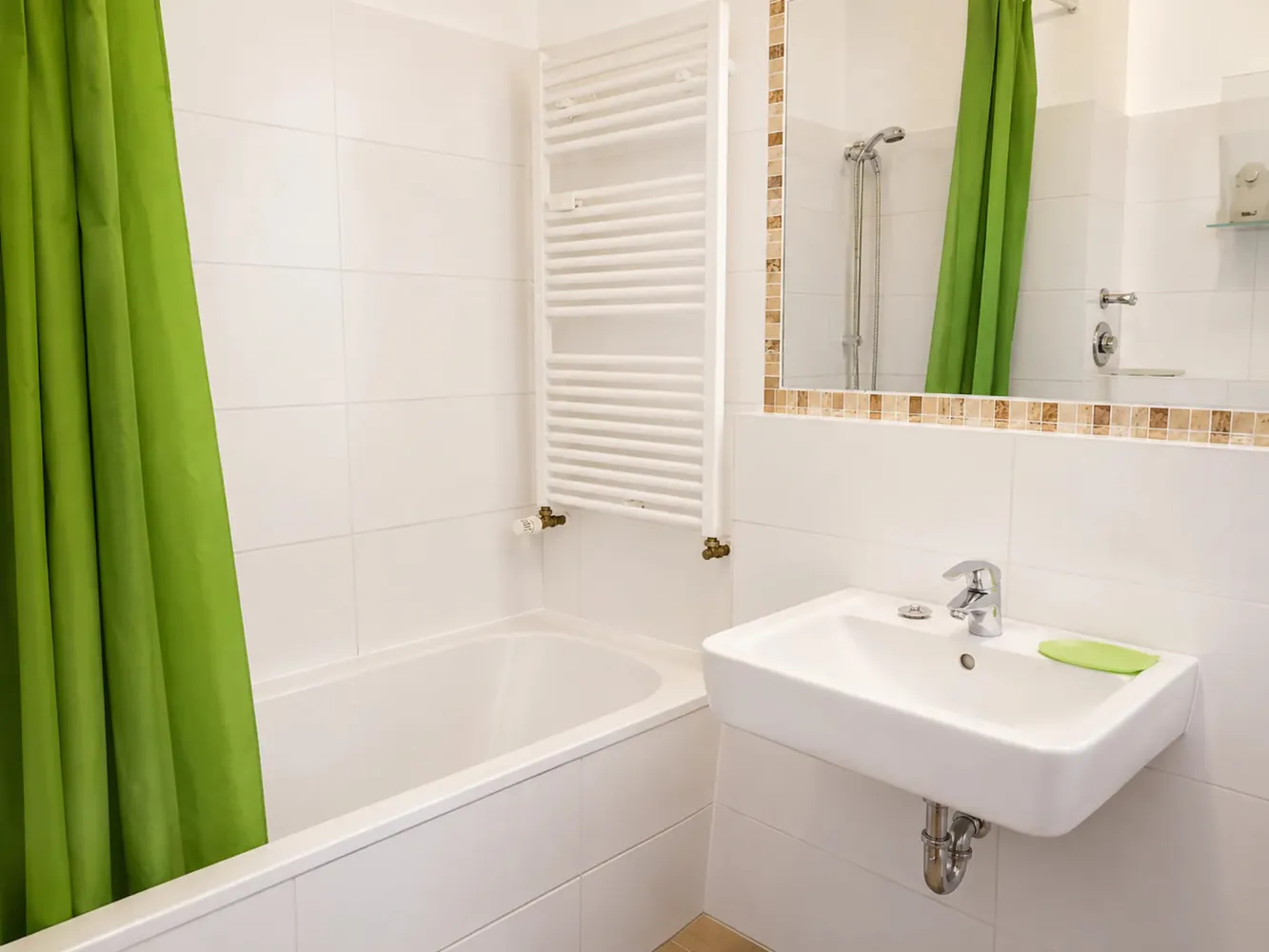 Shared room with 18 m² in Berlin – Photo 1