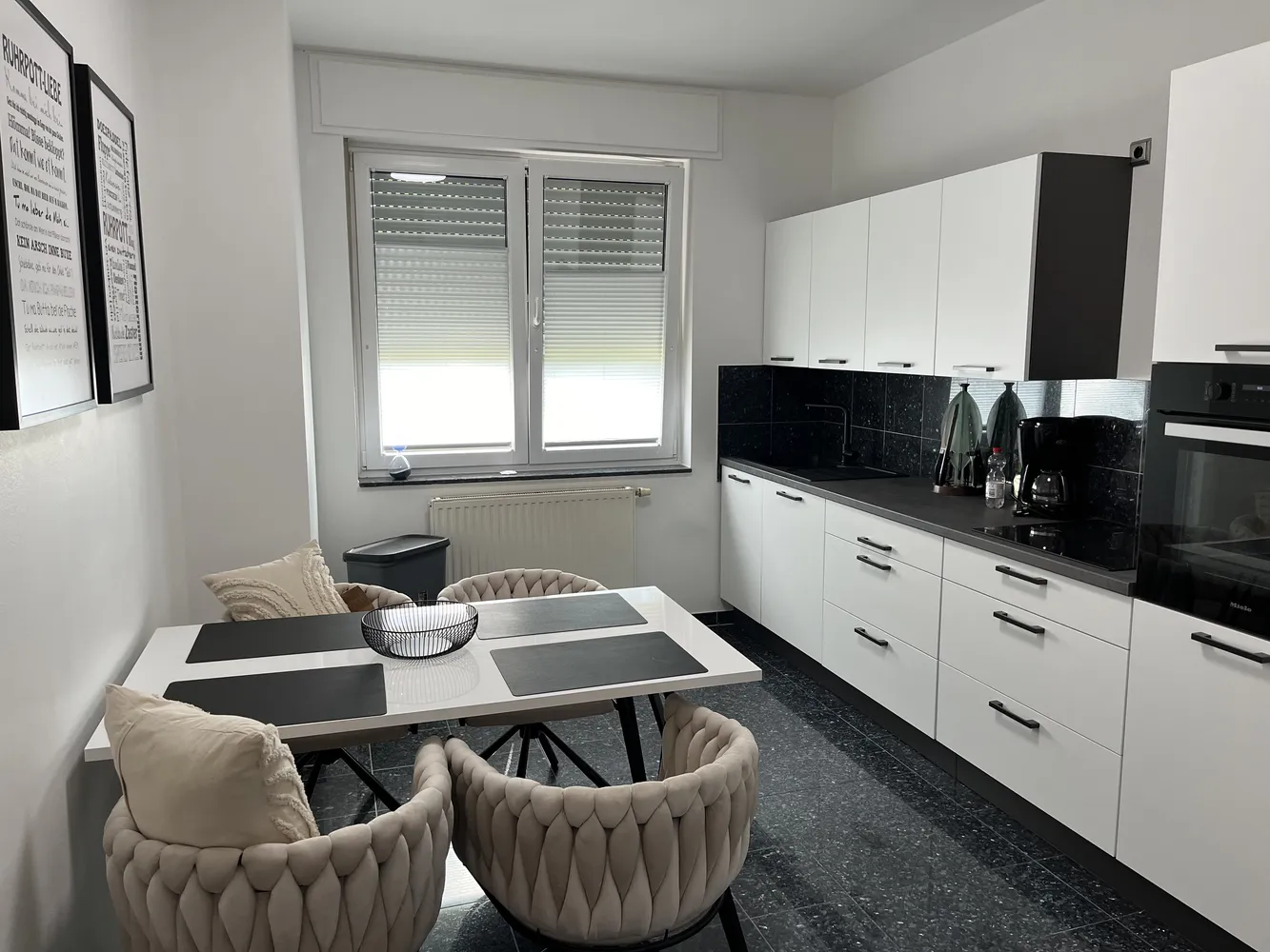 2 Zimmer Wohnung mit 60 m² in Mülheim an der Ruhr – Bild 1