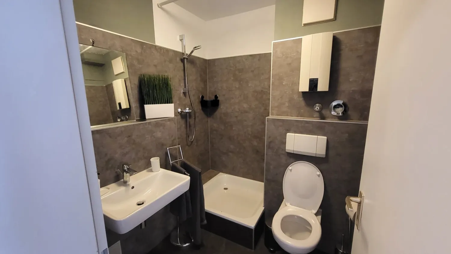 2 Zimmer Wohnung mit 50 m² in Köln – Bild 7