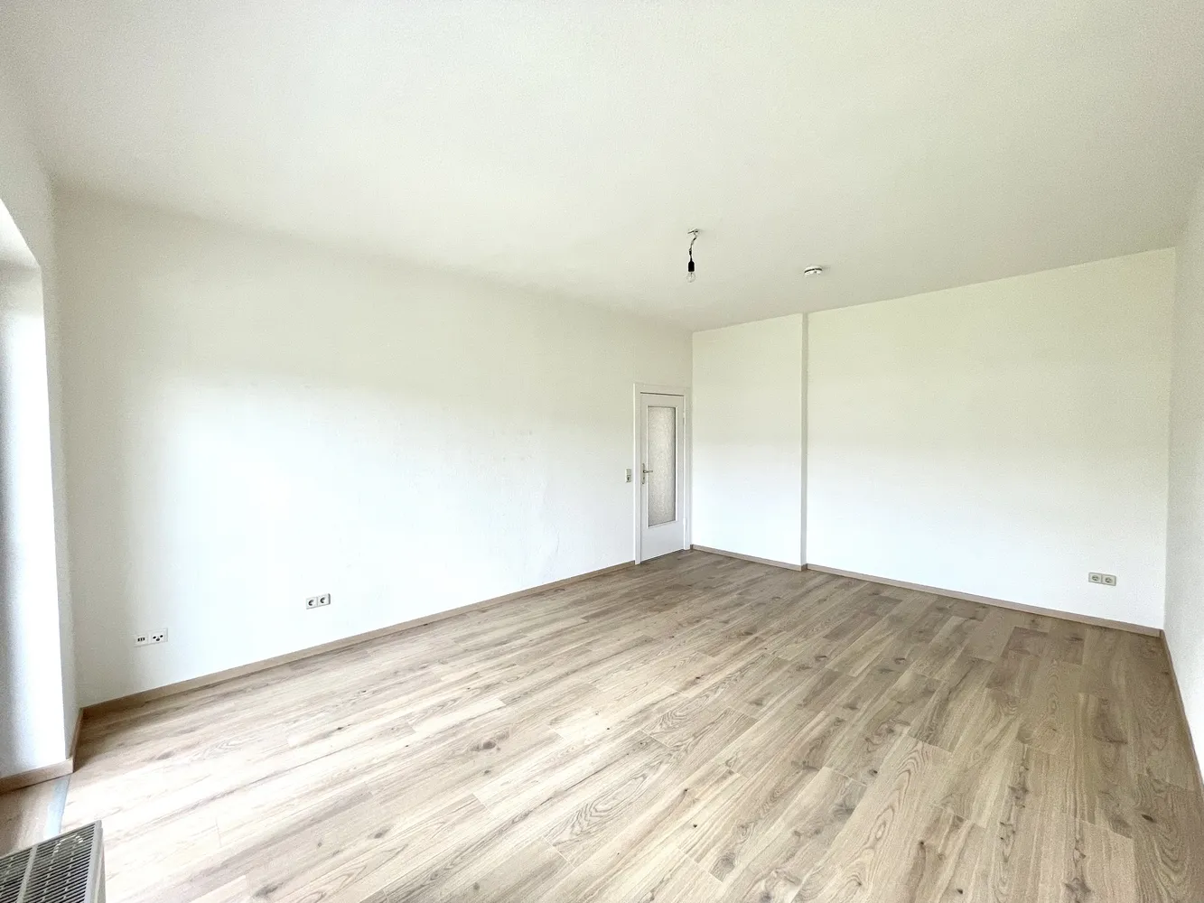 2 Zimmer Wohnung mit 70 m² in Bitterfeld-Wolfen – Bild 12