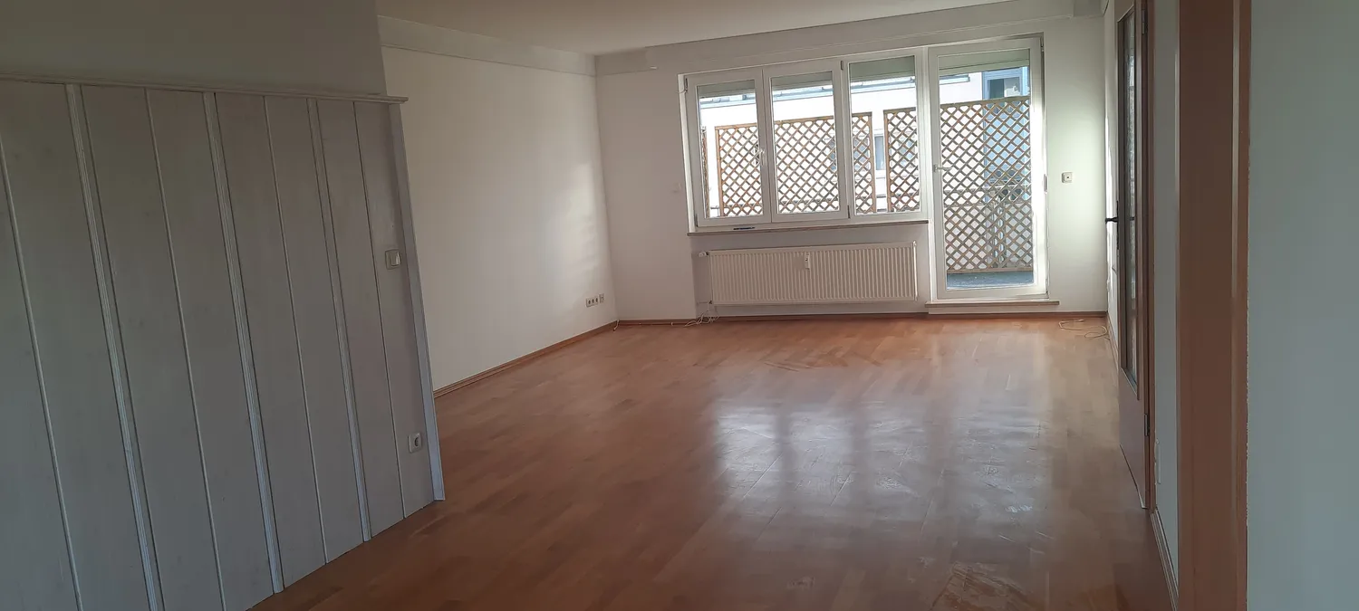 4 Zimmer Wohnung mit 100 m² in Augsburg – Bild 5