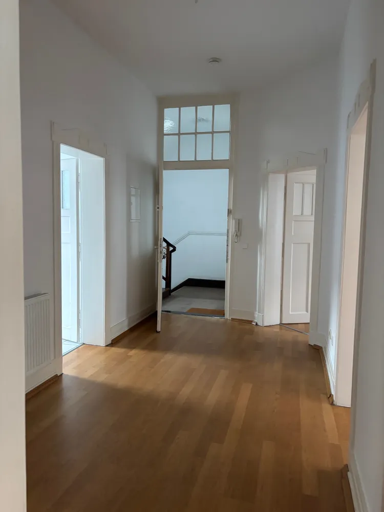 4 Zimmer Wohnung mit 96 m² in Frankfurt am Main – Bild 6