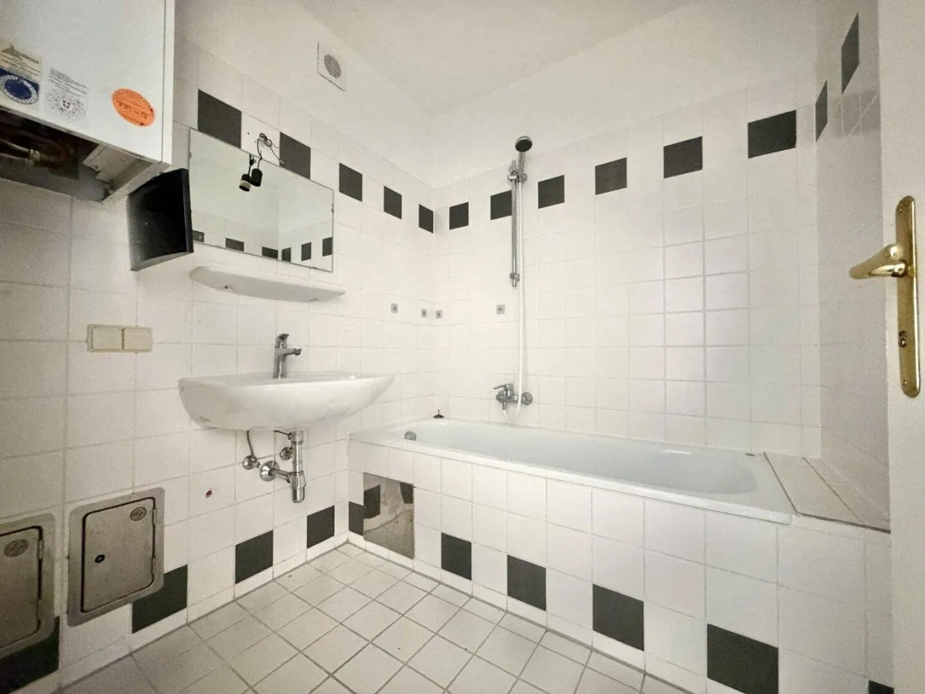 4 Zimmer Wohnung mit 91 m² in Düsseldorf – Bild 7