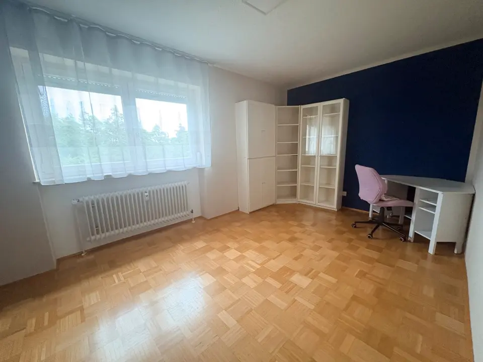 4 Zimmer Wohnung mit 98 m² in Erlangen – Bild 10