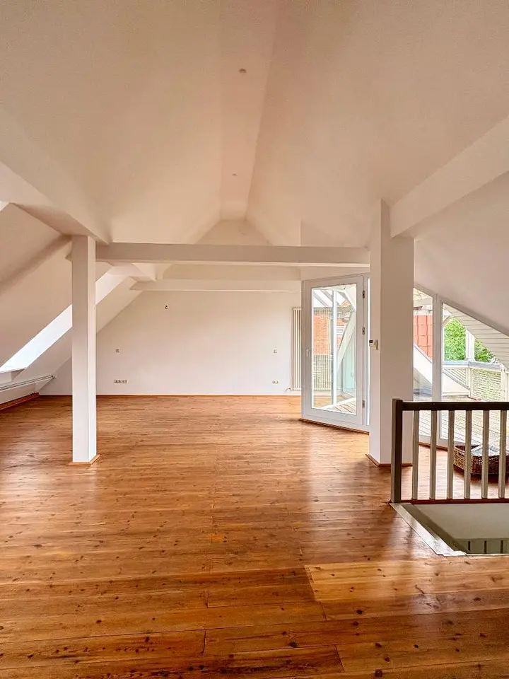 4 Zimmer Wohnung mit 148 m² in Halberstadt – Bild 1