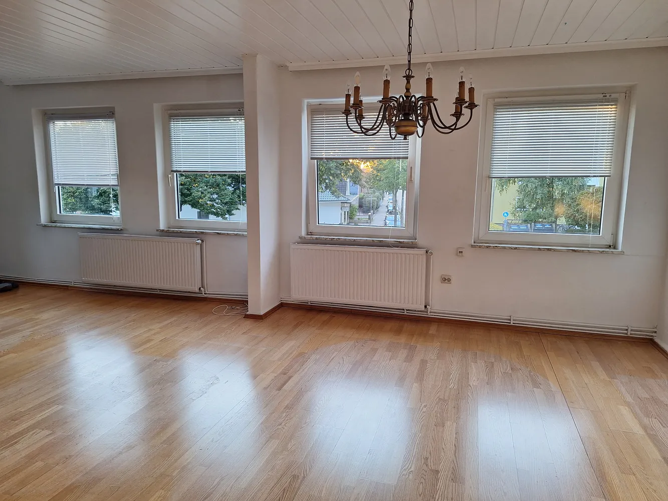 4 Zimmer Wohnung mit 75 m² in Lübeck – Bild 1