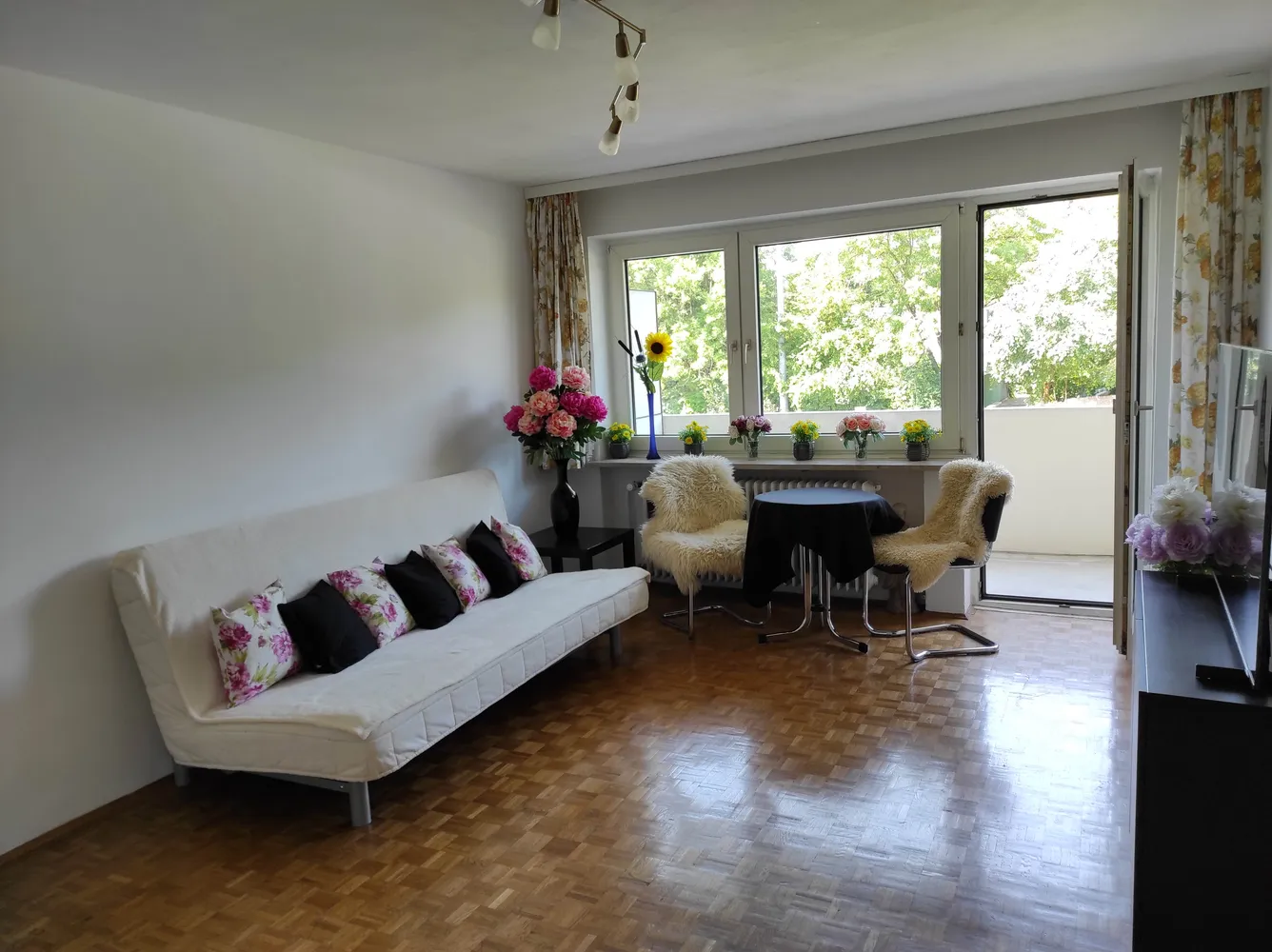 4 Zimmer Wohnung mit 89 m² in München – Bild 1