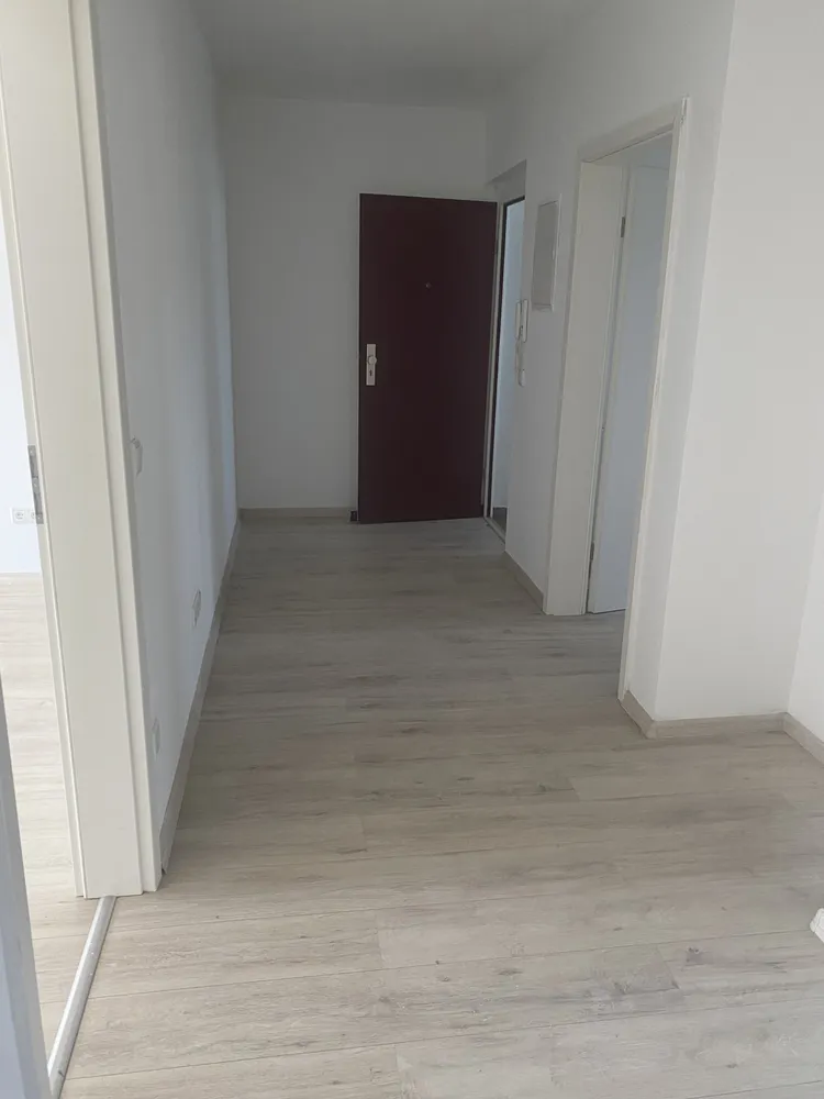 3 Zimmer Wohnung mit 76 m² in Krefeld – Bild 2
