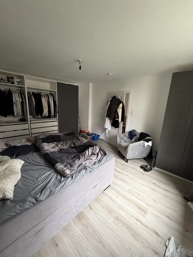 2 Zimmer Wohnung mit 70 m² in Wiesbaden – Bild 2
