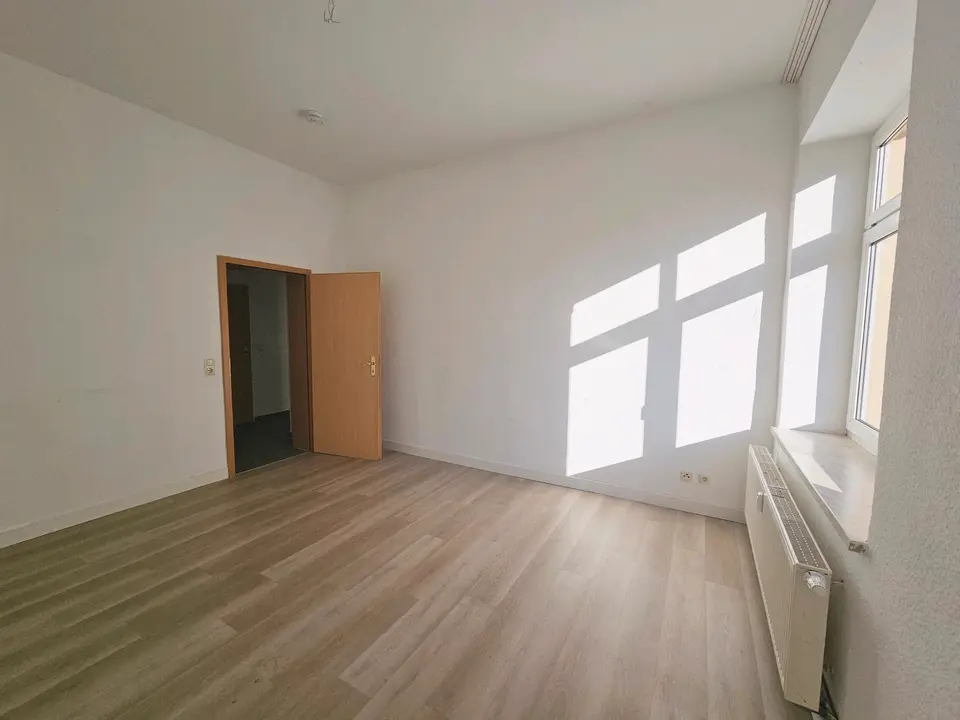 4 Zimmer Wohnung mit 84 m² in Werdau – Bild 2