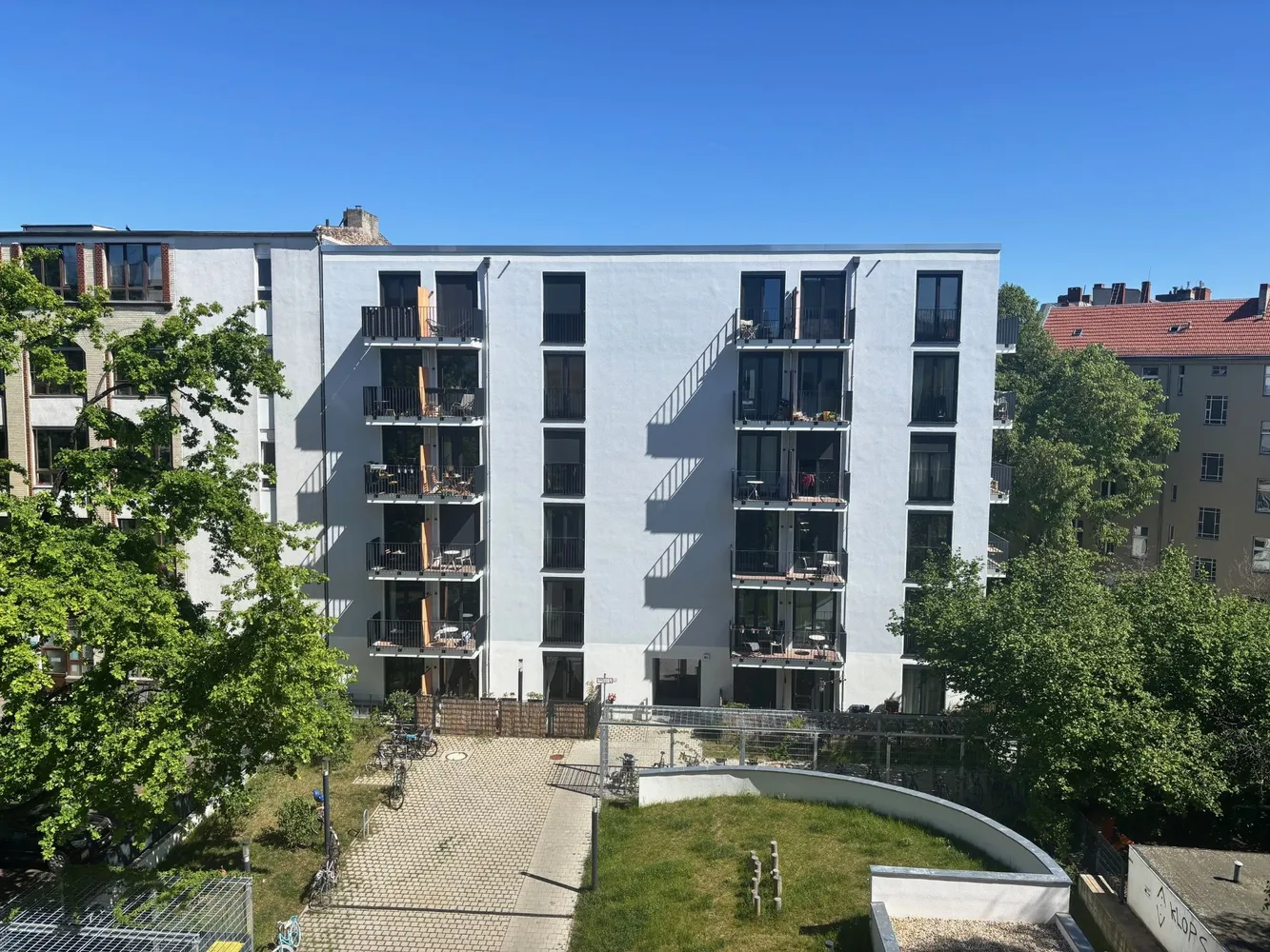 4 Zimmer Wohnung mit 106 m² in Berlin – Bild 1