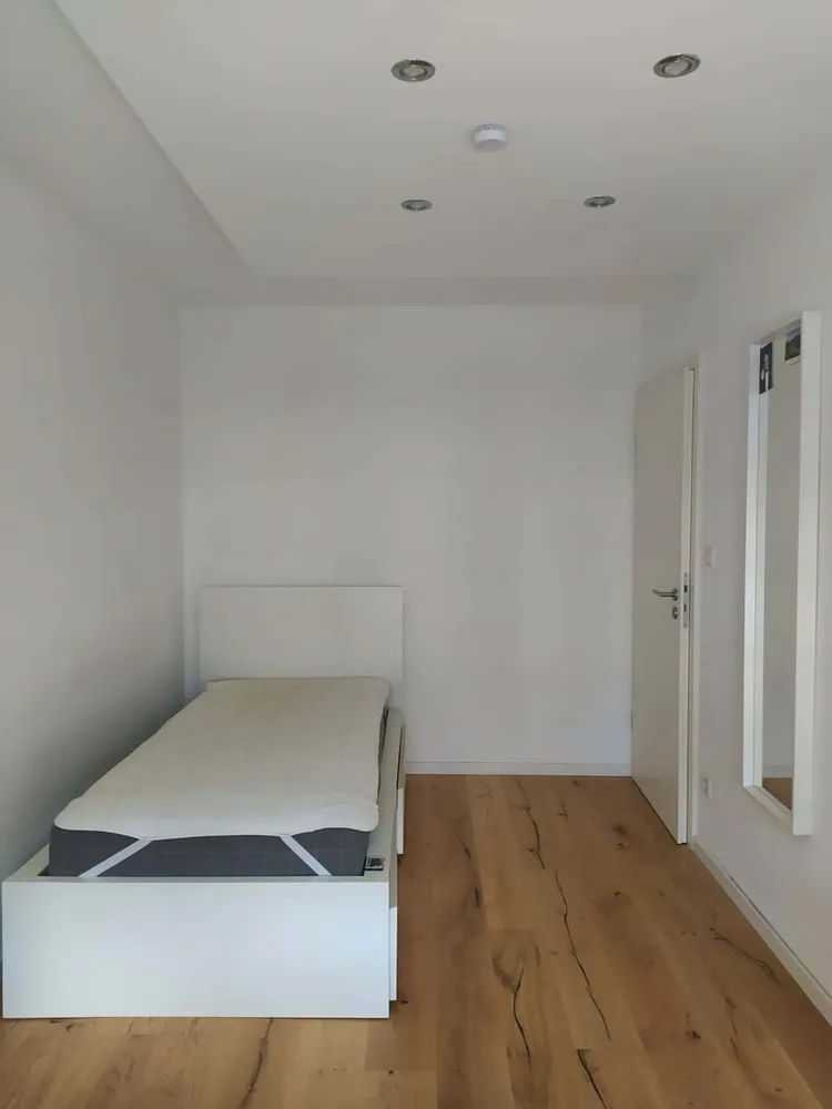 WG-Zimmer mit 12 m² in München – Bild 2
