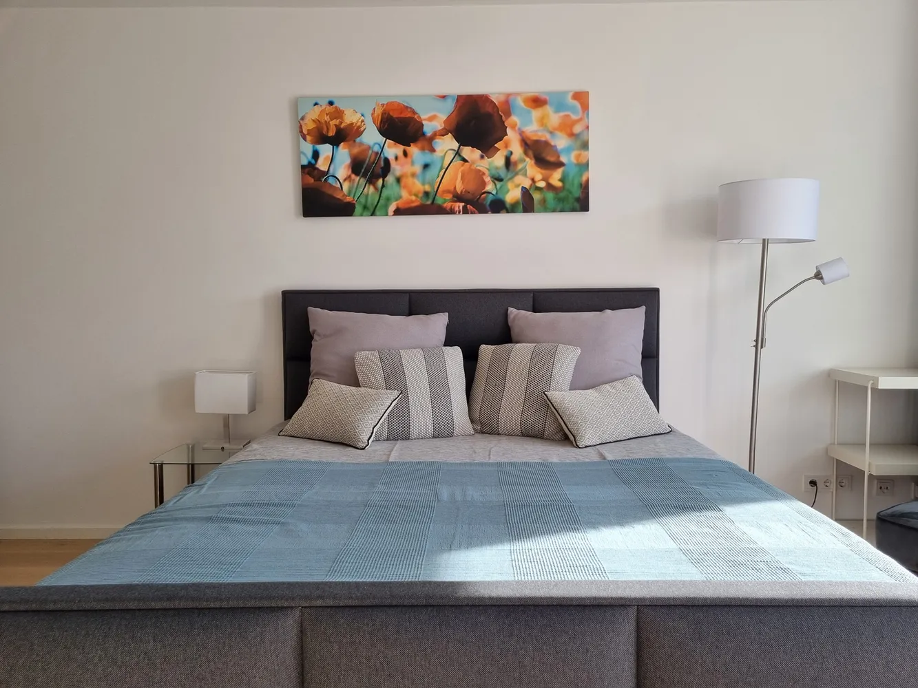 1 Zimmer Wohnung mit 65 m² in Berlin – Bild 4