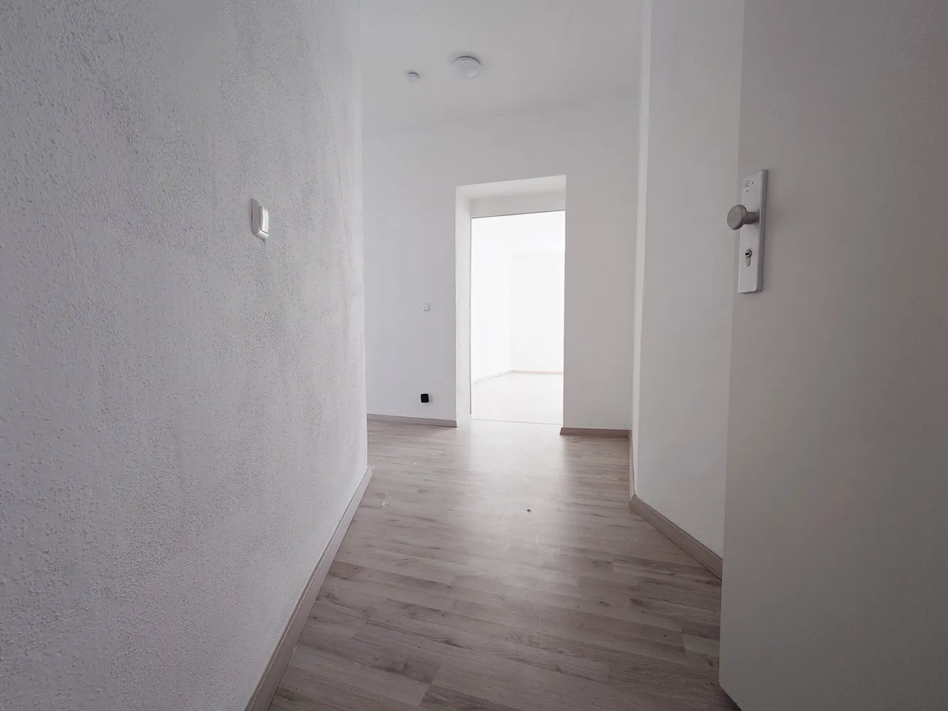 3 room apartment with 86 m² in Augsburg – Photo 2