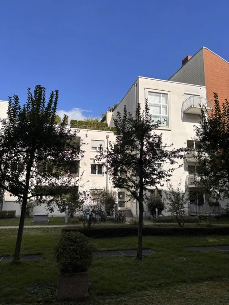 2 Zimmer Wohnung mit 108 m² in München – Bild 1