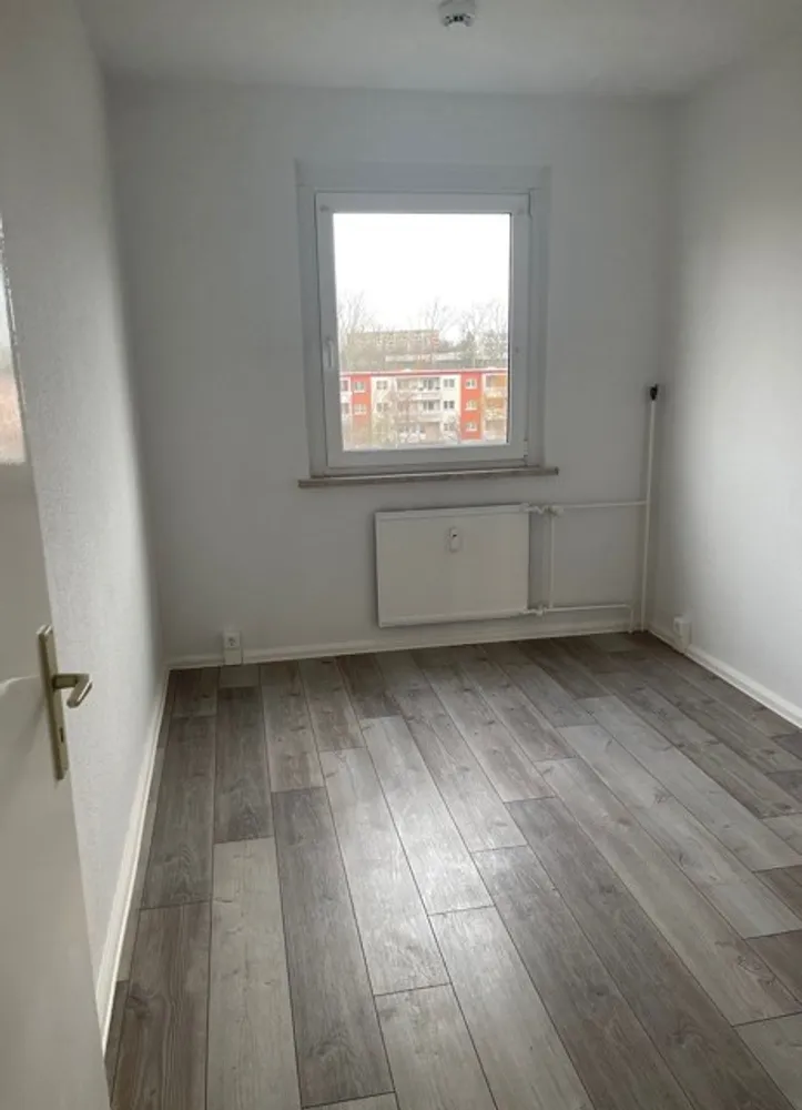 4 Zimmer Wohnung mit 65 m² in Halle (Saale) – Bild 6