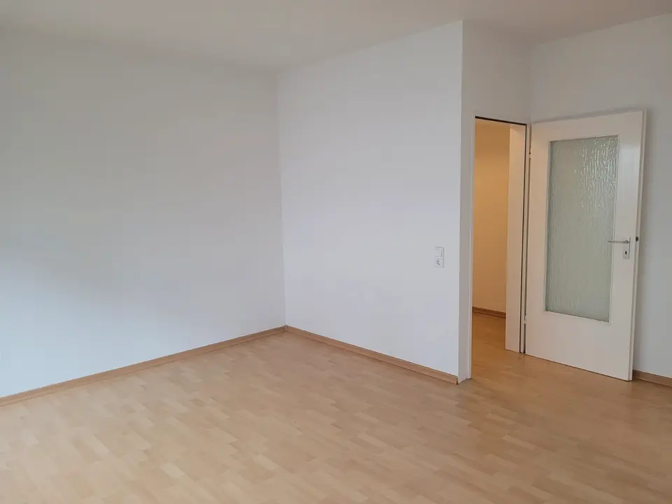 2 Zimmer Wohnung mit 40 m² in Krefeld – Bild 2