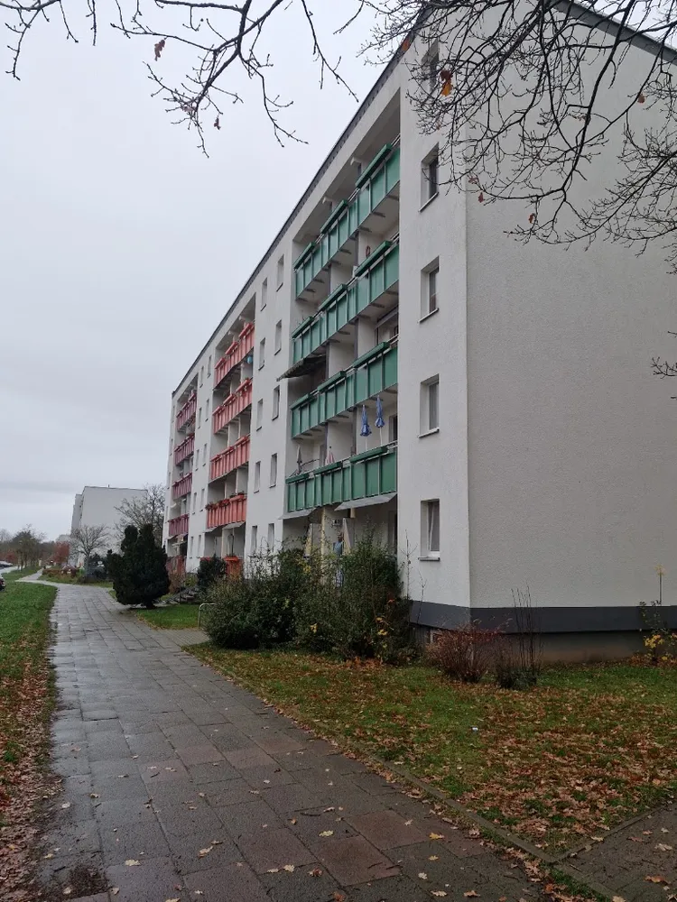4 Zimmer Wohnung mit 72 m² in Schwerin – Bild 3