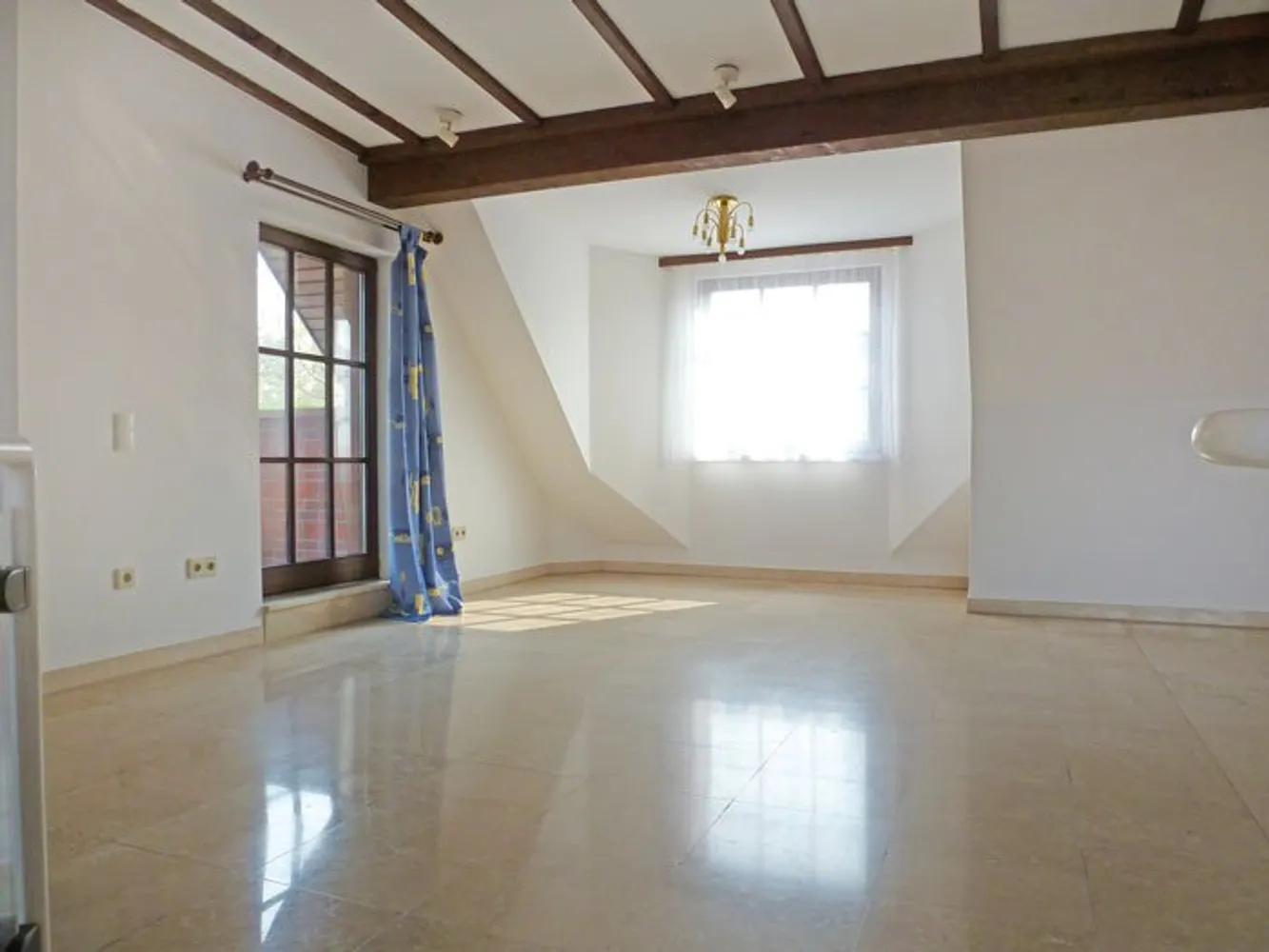 3 Zimmer Wohnung mit 152 m² in Frankfurt am Main – Bild 3