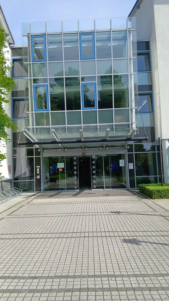 5 Zimmer Wohnung mit 137 m² in Grevenbroich – Bild 1