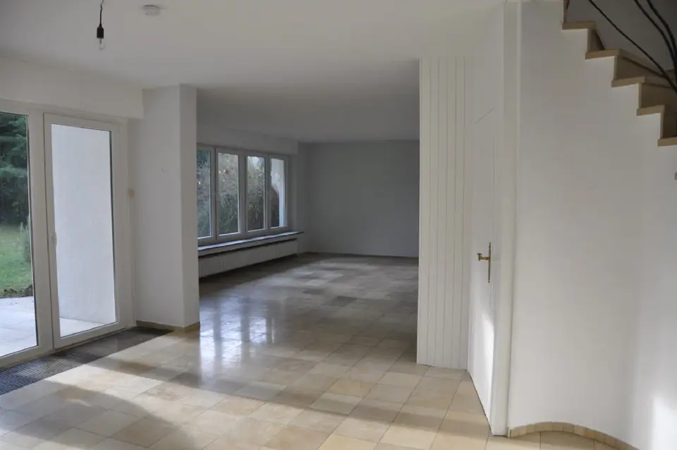 7 Zimmer Haus mit 165 m² in Detmold – Bild 1